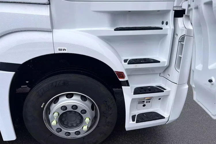 Mercedes ACTROS L prokontraktowy zdjęcie 14