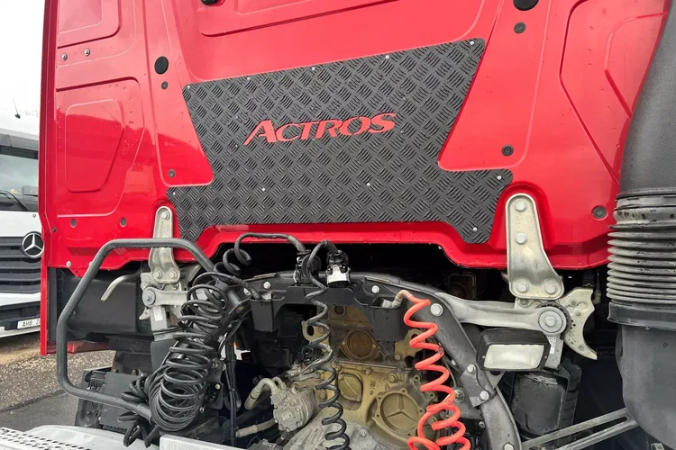 Mercedes ACTROS MP5 zdjęcie 10
