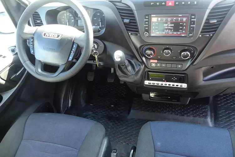 Iveco DAILY 72-180 / ZWYŻKA 17.4m / PODNOŚNIK KOSZOWY / zdjęcie 36