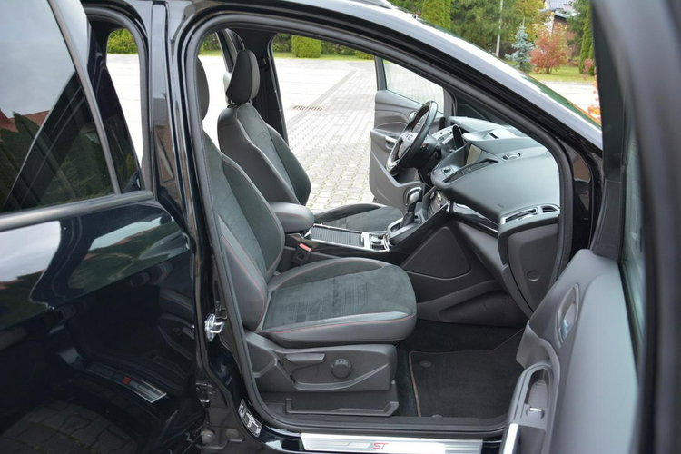 Ford Kuga AWD ST-Line Radar Acc BI-Xenon ledy Park Assist Skóry Panorama ASO zdjęcie 14