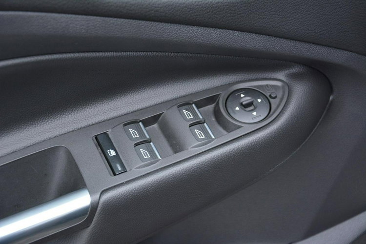 Ford Kuga AWD ST-Line Radar Acc BI-Xenon ledy Park Assist Skóry Panorama ASO zdjęcie 28