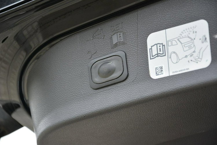 Ford Kuga AWD ST-Line Radar Acc BI-Xenon ledy Park Assist Skóry Panorama ASO zdjęcie 29