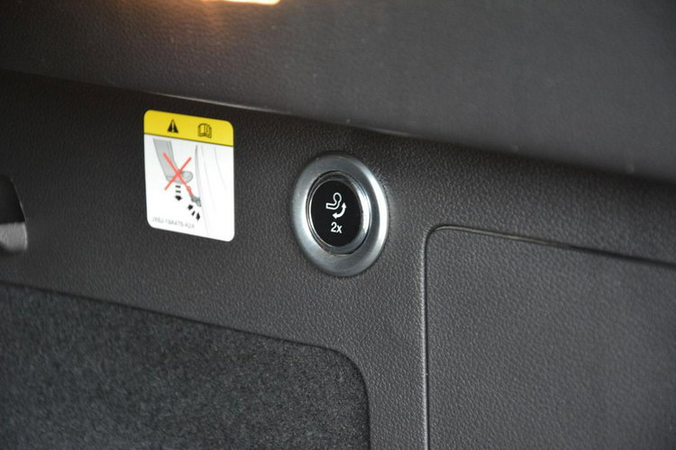 Ford Kuga AWD ST-Line Radar Acc BI-Xenon ledy Park Assist Skóry Panorama ASO zdjęcie 33