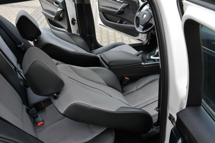BMW 125 Duża Navi Android Auto CarPlay Bi-Xenon Ledy el. fotele Skóry Parktr. zdjęcie 21