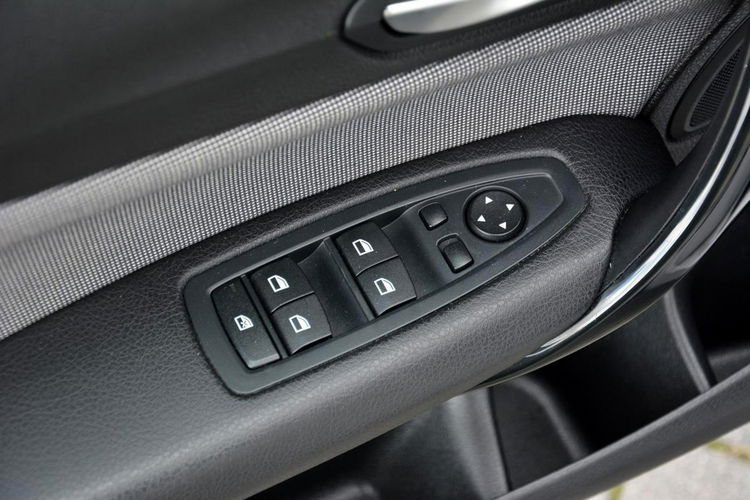 BMW 125 Duża Navi Android Auto CarPlay Bi-Xenon Ledy el. fotele Skóry Parktr. zdjęcie 29