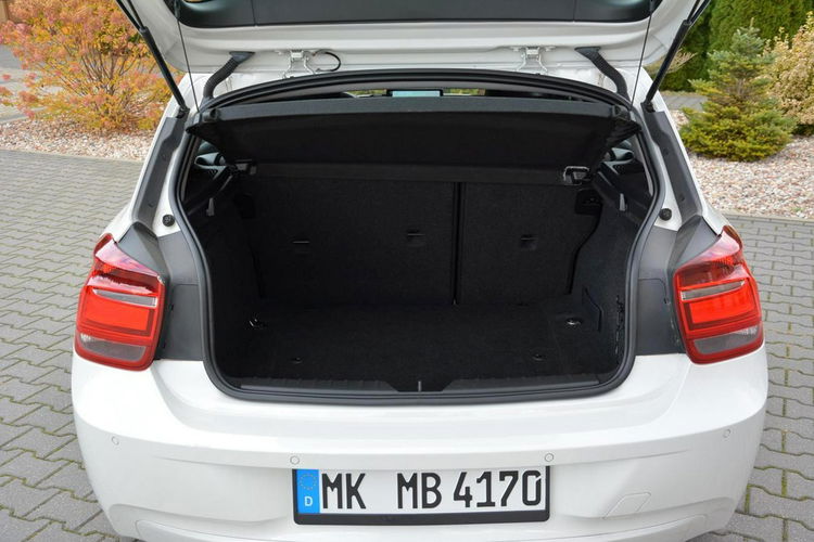 BMW 125 Duża Navi Android Auto CarPlay Bi-Xenon Ledy el. fotele Skóry Parktr. zdjęcie 31