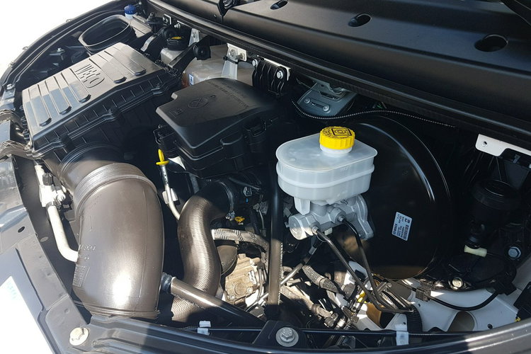 Iveco Daily KONTENER NISKOPODŁOGOWY 4.43x2.23x2.42 KAMPER SKLEP BAR FOODTRUCK AC zdjęcie 13