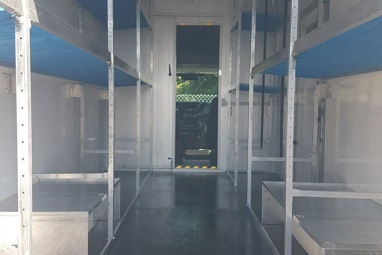 Iveco Daily KONTENER NISKOPODŁOGOWY 4.43x2.23x2.42 KAMPER SKLEP BAR FOODTRUCK AC zdjęcie 17