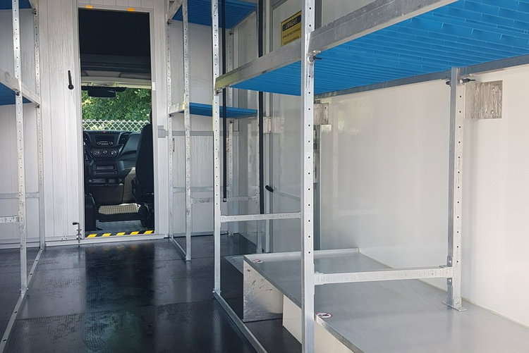 Iveco Daily KONTENER NISKOPODŁOGOWY 4.43x2.23x2.42 KAMPER SKLEP BAR FOODTRUCK AC zdjęcie 19