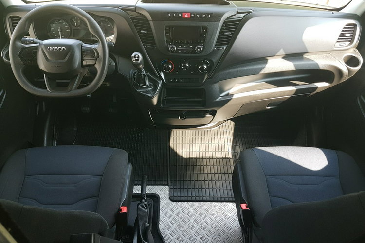 Iveco Daily KONTENER NISKOPODŁOGOWY 4.43x2.23x2.42 KAMPER SKLEP BAR FOODTRUCK AC zdjęcie 32