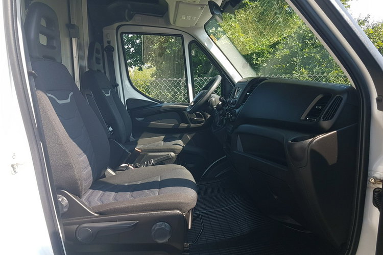 Iveco Daily KONTENER NISKOPODŁOGOWY 4.43x2.23x2.42 KAMPER SKLEP BAR FOODTRUCK AC zdjęcie 35