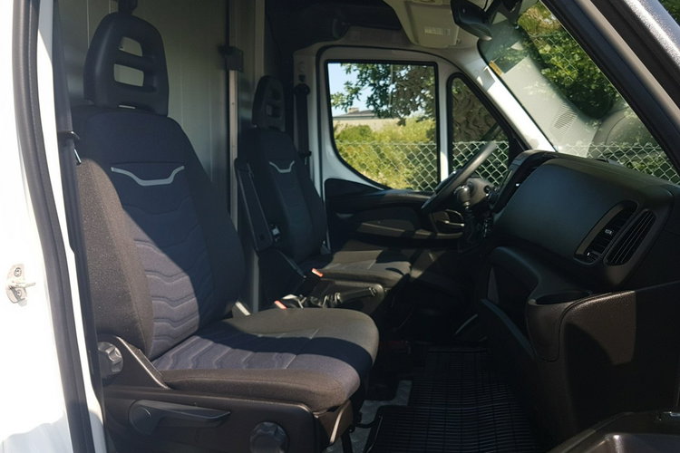 Iveco Daily KONTENER NISKOPODŁOGOWY 4.43x2.23x2.42 KAMPER SKLEP BAR FOODTRUCK AC zdjęcie 8