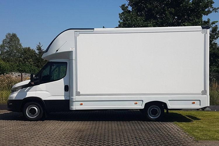 Iveco Daily KONTENER NISKOPODŁOGOWY 4.43x2.23x2.42 SKLEP BAR FOODTRUCK KAMPER AC zdjęcie 11