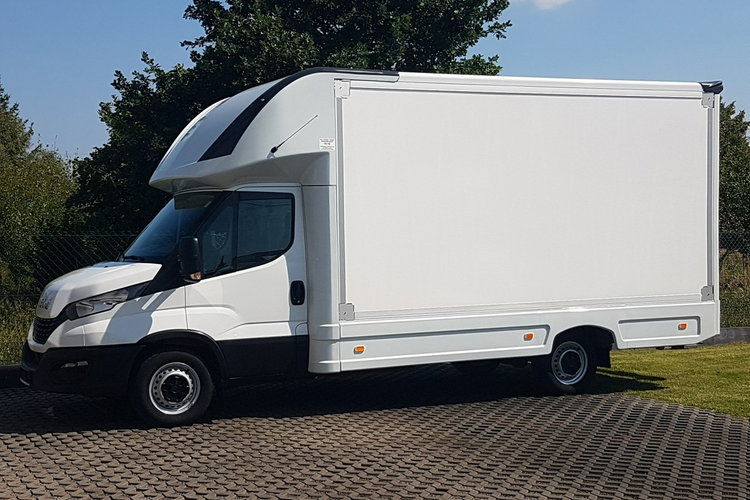 Iveco Daily KONTENER NISKOPODŁOGOWY 4.43x2.23x2.42 SKLEP BAR FOODTRUCK KAMPER AC zdjęcie 2