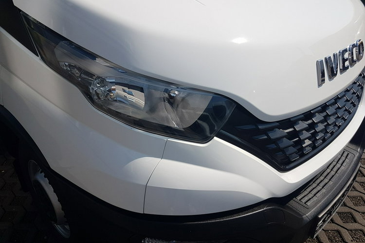 Iveco Daily KONTENER NISKOPODŁOGOWY 4.43x2.23x2.42 SKLEP BAR FOODTRUCK KAMPER AC zdjęcie 31