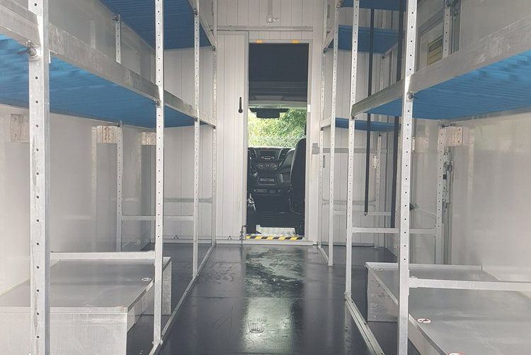 Iveco Daily KONTENER NISKOPODŁOGOWY 4.43x2.23x2.42 SKLEP BAR FOODTRUCK KAMPER AC zdjęcie 18