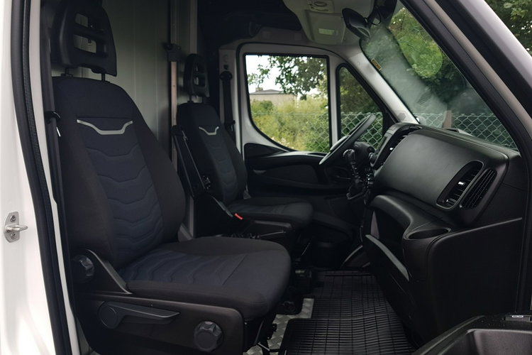 Iveco Daily KONTENER NISKOPODŁOGOWY 4.43x2.23x2.42 SKLEP BAR FOODTRUCK KAMPER AC zdjęcie 8