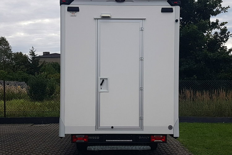Iveco Daily KONTENER NISKOPODŁOGOWY 4.43x2.23x2.42 SKLEP BAR FOODTRUCK KAMPER AC zdjęcie 16