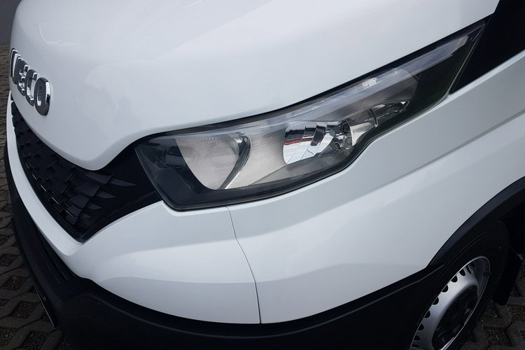 Iveco Daily KONTENER NISKOPODŁOGOWY 4.43x2.23x2.42 SKLEP BAR FOODTRUCK KAMPER AC zdjęcie 31