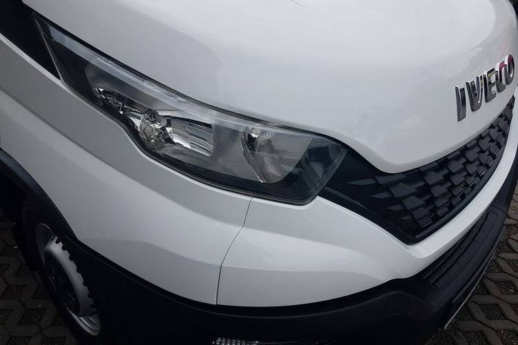 Iveco Daily KONTENER NISKOPODŁOGOWY 4.43x2.23x2.42 SKLEP BAR FOODTRUCK KAMPER AC zdjęcie 32