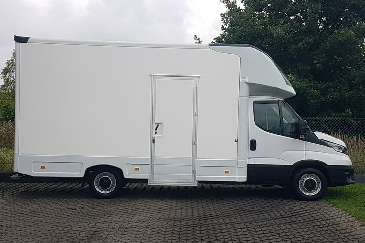 Iveco Daily KONTENER NISKOPODŁOGOWY 4.43x2.23x2.42 SKLEP BAR FOODTRUCK KAMPER AC zdjęcie 12