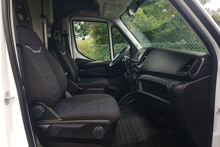 Iveco Daily KONTENER NISKOPODŁOGOWY 4.43x2.23x2.42 SKLEP BAR FOODTRUCK KAMPER AC zdjęcie 22