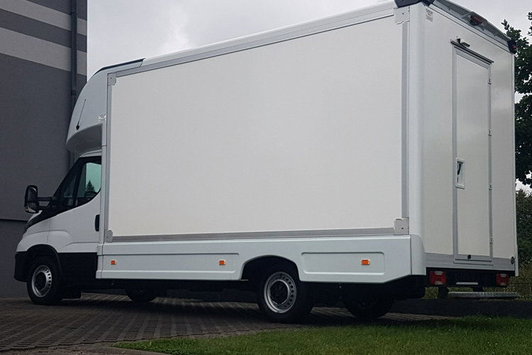 Iveco Daily KONTENER NISKOPODŁOGOWY 4.43x2.23x2.42 SKLEP BAR FOODTRUCK KAMPER AC zdjęcie 28