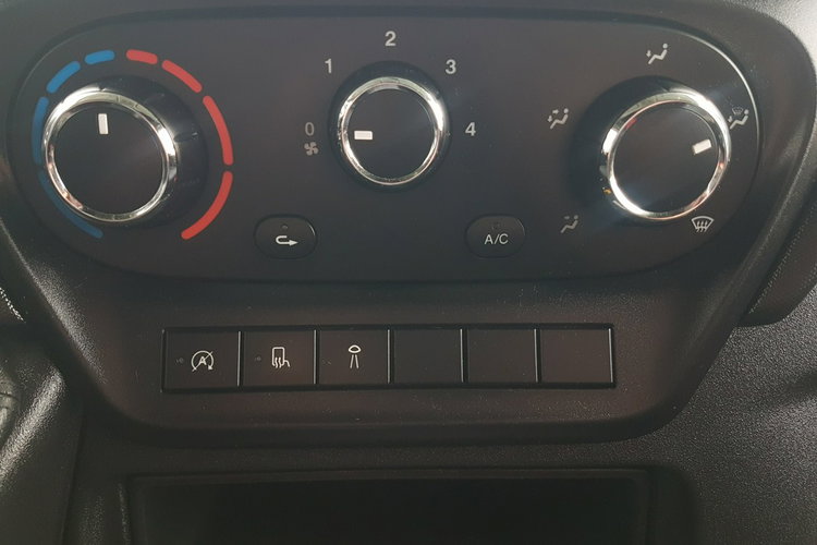 Iveco Daily KONTENER NISKOPODŁOGOWY 4.43x2.23x2.42 SKLEP BAR FOODTRUCK KAMPER AC zdjęcie 39
