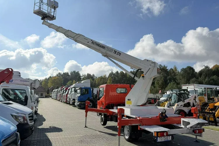 Nissan Cabstar zdjęcie 18