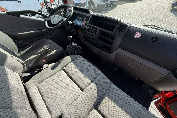 Nissan Cabstar zdjęcie 30