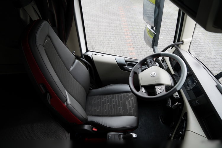Volvo FH 500 / PEŁNY ADR / KLIMA POSTOJOWA zdjęcie 26