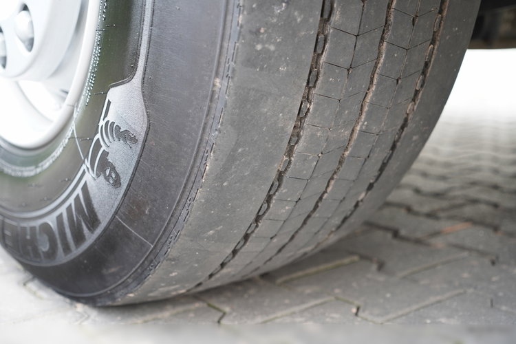 Volvo FH 500 / HYDRAULIKA DWUOBWODOWA  / RETARDER  zdjęcie 18