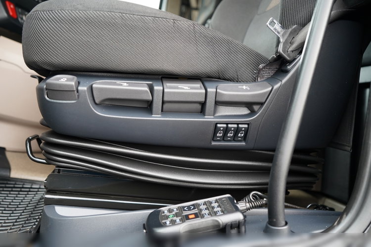 DAF XG 480 / SOLÓWKA / KLIMA POSTOJOWA   / WECON / OŚ PODNOSZONA / ZAWIESIE NA WÓZEK / / 2023 R zdjęcie 28