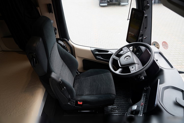 Mercedes ACTROS 1845 / BIG SPACE / 2020 zdjęcie 27