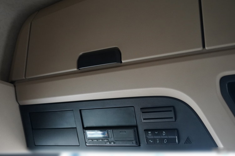 Mercedes ACTROS 1845 / BIG SPACE / 2020 zdjęcie 32