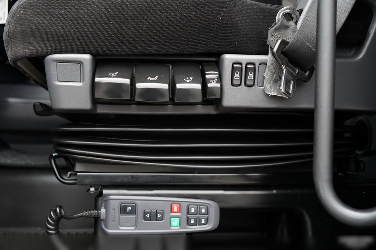 Scania R 410 / RETARDER  / OPTICRUISE zdjęcie 25