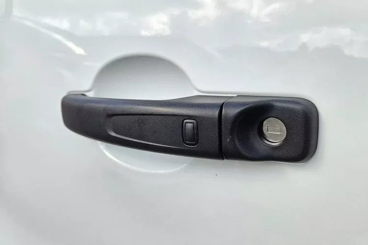 Renault Trafic L2H1 79999zł NETTO 2.0dCi/110KM zdjęcie 13