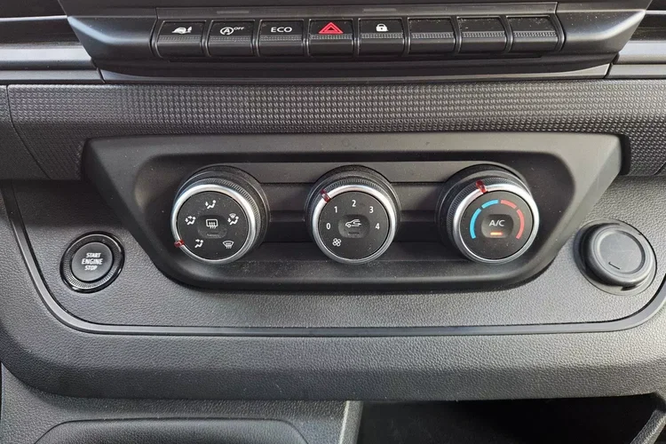 Renault Trafic L2H1 79999zł NETTO 2.0dCi/110KM zdjęcie 27