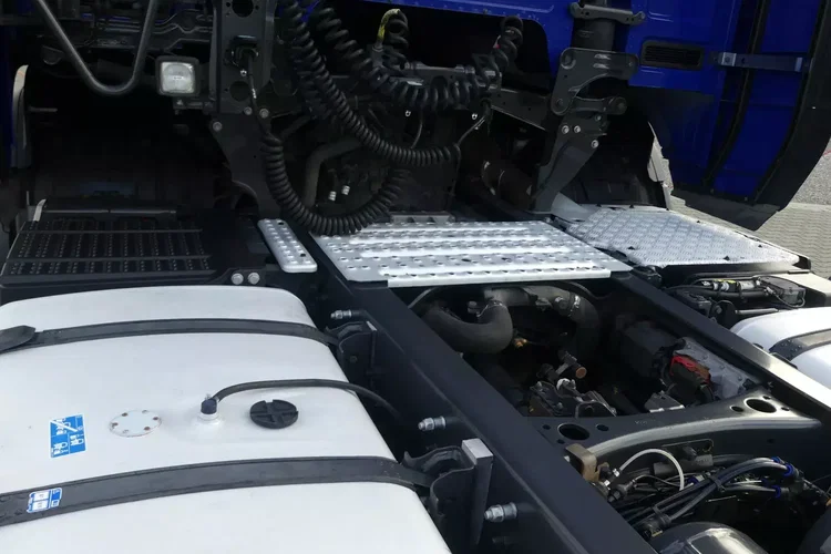 Scania R450 / EURO 6 BEZ EGR / RETARDER / STANDARD / AUTOMAT / zdjęcie 16