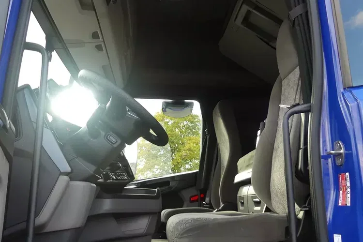 Scania R450 / EURO 6 BEZ EGR / RETARDER / STANDARD / AUTOMAT / zdjęcie 23