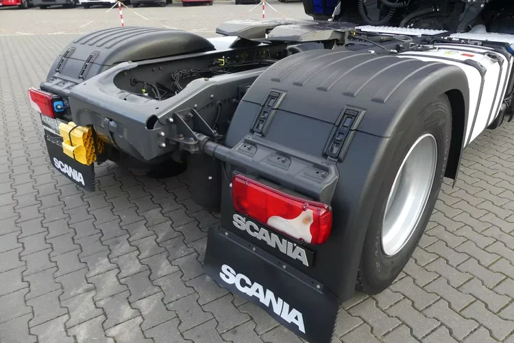 Scania R450 / EURO 6 BEZ EGR / RETARDER / STANDARD / AUTOMAT / zdjęcie 9