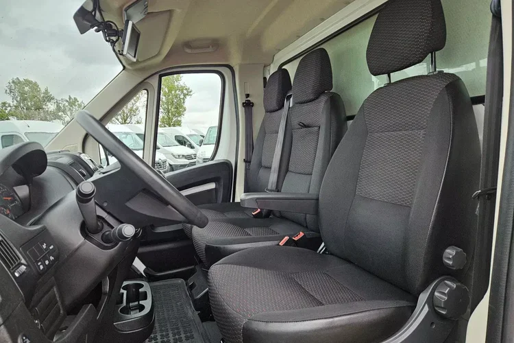 Peugeot boxer Kontener 8 ePAL 79999zł NETTO 2.2 HDi/165KM zdjęcie 17