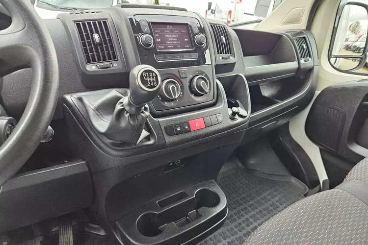 Peugeot boxer Kontener 8 ePAL 79999zł NETTO 2.2 HDi/165KM zdjęcie 25