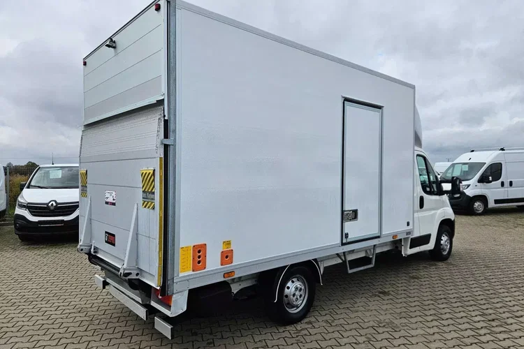 Peugeot boxer Kontener 8 ePAL 79999zł NETTO 2.2 HDi/165KM zdjęcie 9