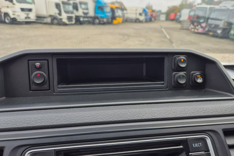 Transporter Volkswagen T6 Transporter 4X4 / 4MOTION / DOKA / 6 MIEJSC zdjęcie 30