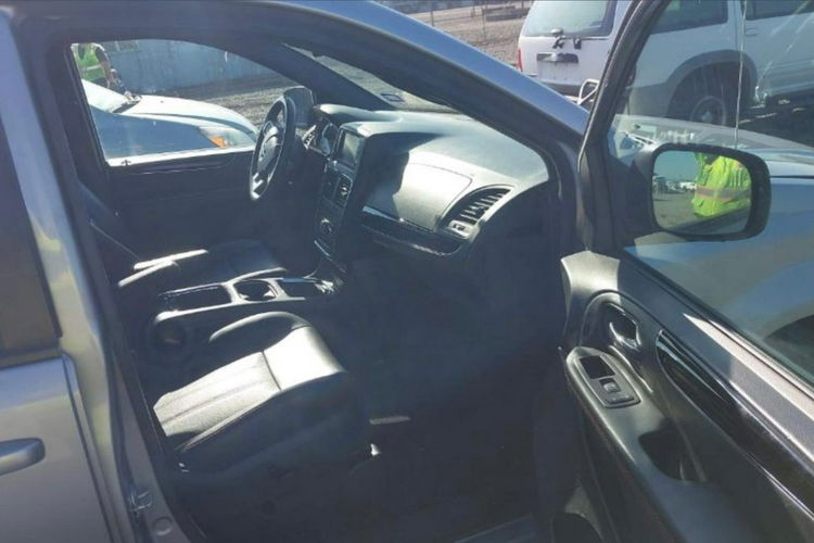 Dodge Grand Caravan GT/Skóra/Kamera cofania/7os/Alu17/El.klapa El. drzwi zdjęcie 3