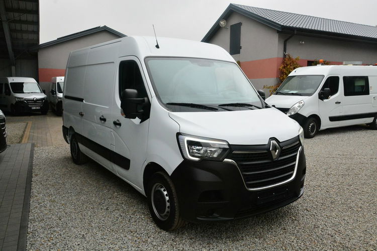 Renault Master sredniak L2H2 3 osobowy lift elektryk pełna opcja ELECTRIC 57kw77ps zdjęcie 2