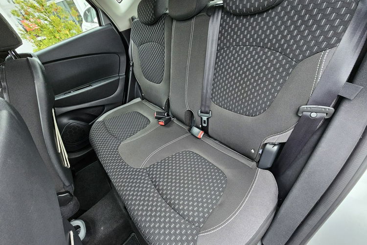 Renault Captur serwis, nowy silnik, zadbana zdjęcie 14