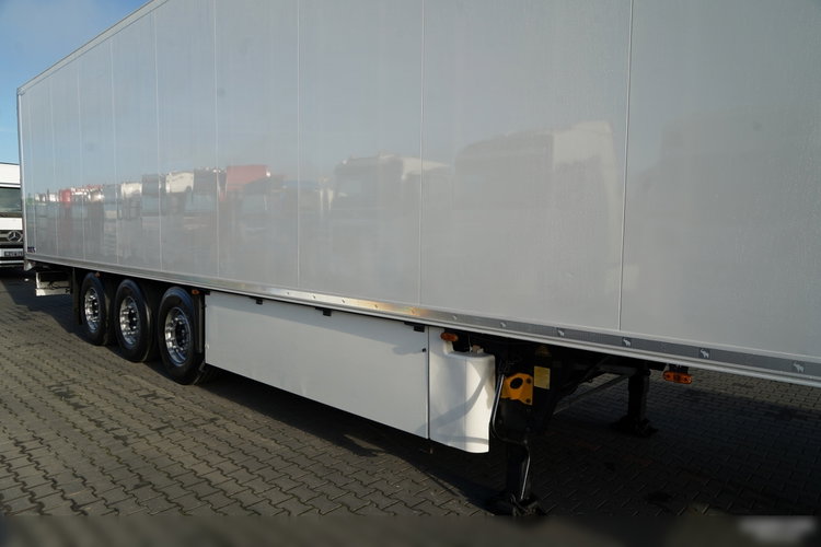 SCHMITZ / CHŁODNIA / THERMO KING SLX 300 / HAKÓWKA / OŚ PODNOSZONA / KOSZ NA PALETY zdjęcie 9