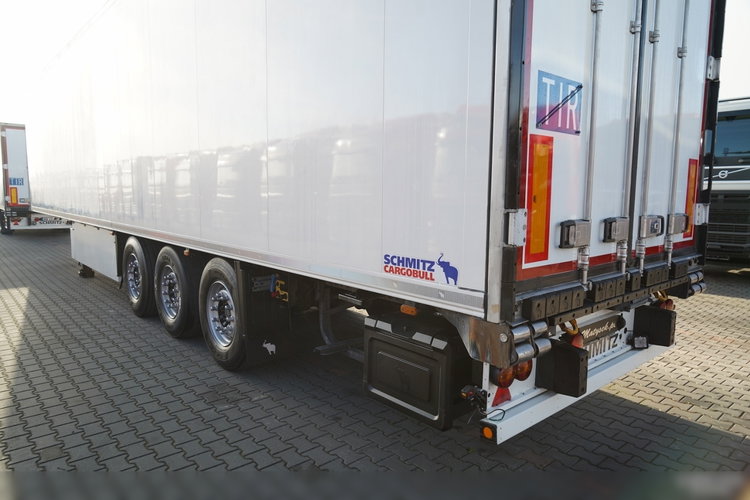 SCHMITZ / CHŁODNIA / THERMO KING SLX 300 / HAKÓWKA / OŚ PODNOSZONA / KOSZ NA PALETY zdjęcie 11